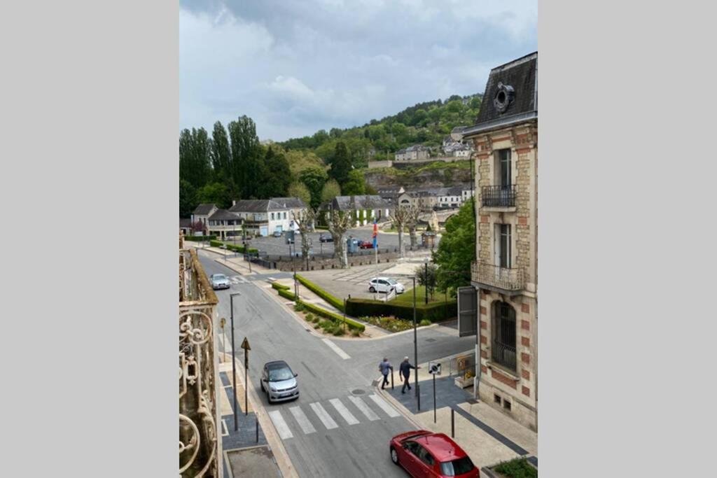 Magnifique Appartement Climatise - Classe 4 Etoiles แตร์ราส์ซง ภายนอก รูปภาพ