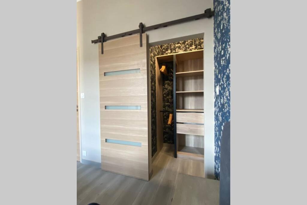 Magnifique Appartement Climatise - Classe 4 Etoiles แตร์ราส์ซง ภายนอก รูปภาพ